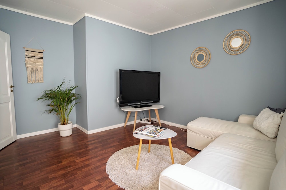 Apartment, 2 Bedrooms, Smoking, City View photo 1