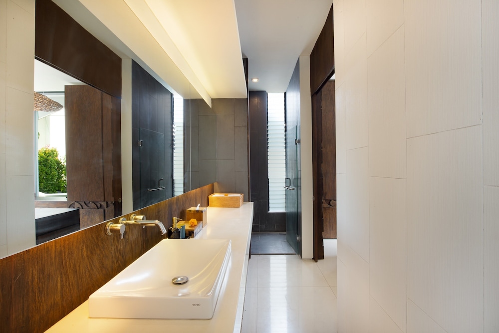 Seminyak Suite Double - Photo 11