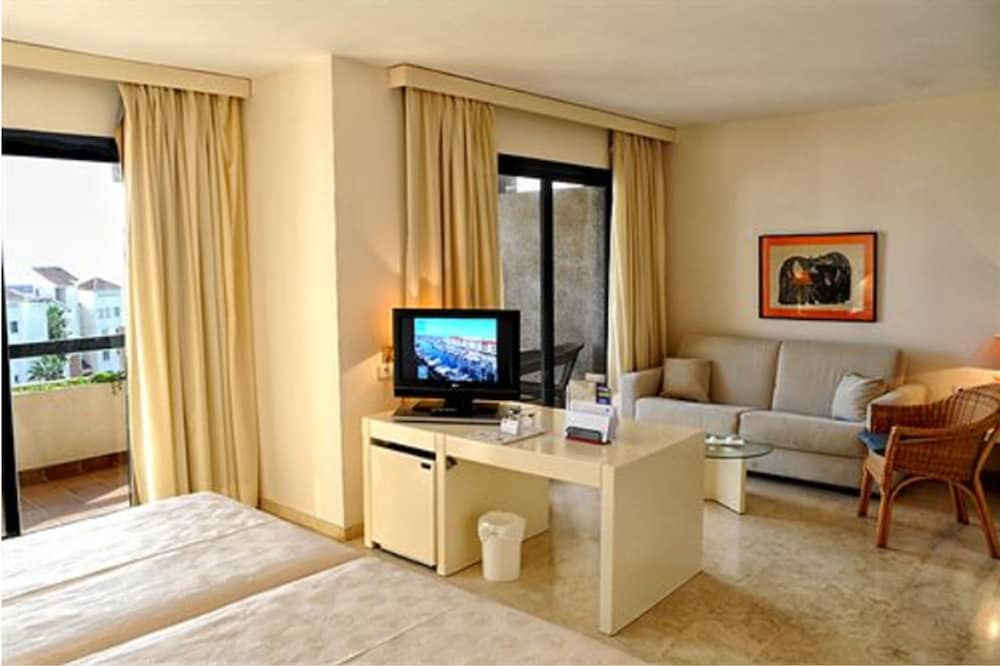 Superior Room - Photo 2