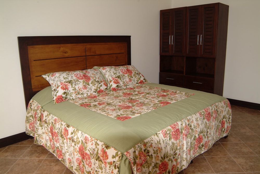 Luxury Condo, Ocean View photo 2