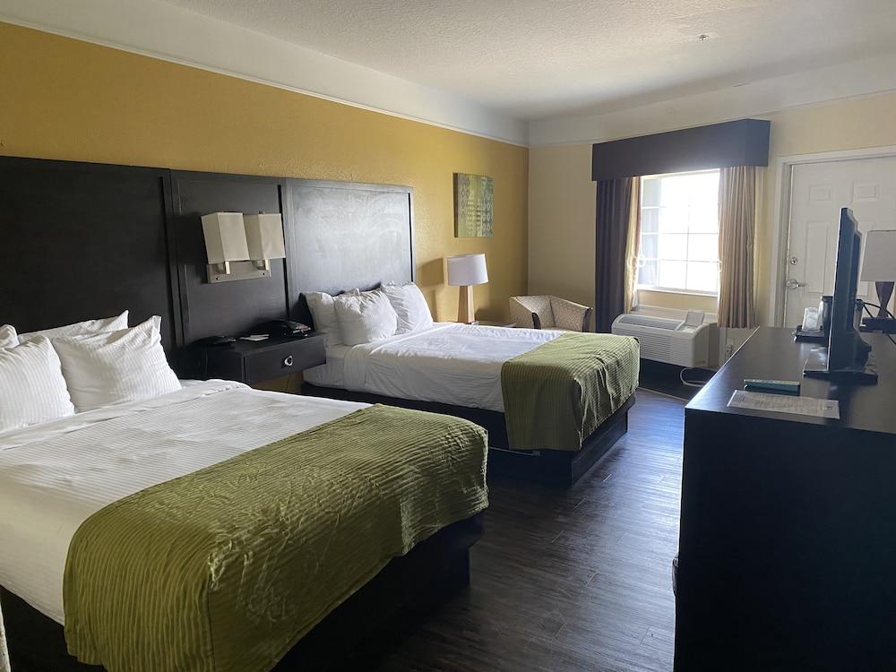 Standard Room, 2 Queen Beds, Accessible, Balcony - Photo 4