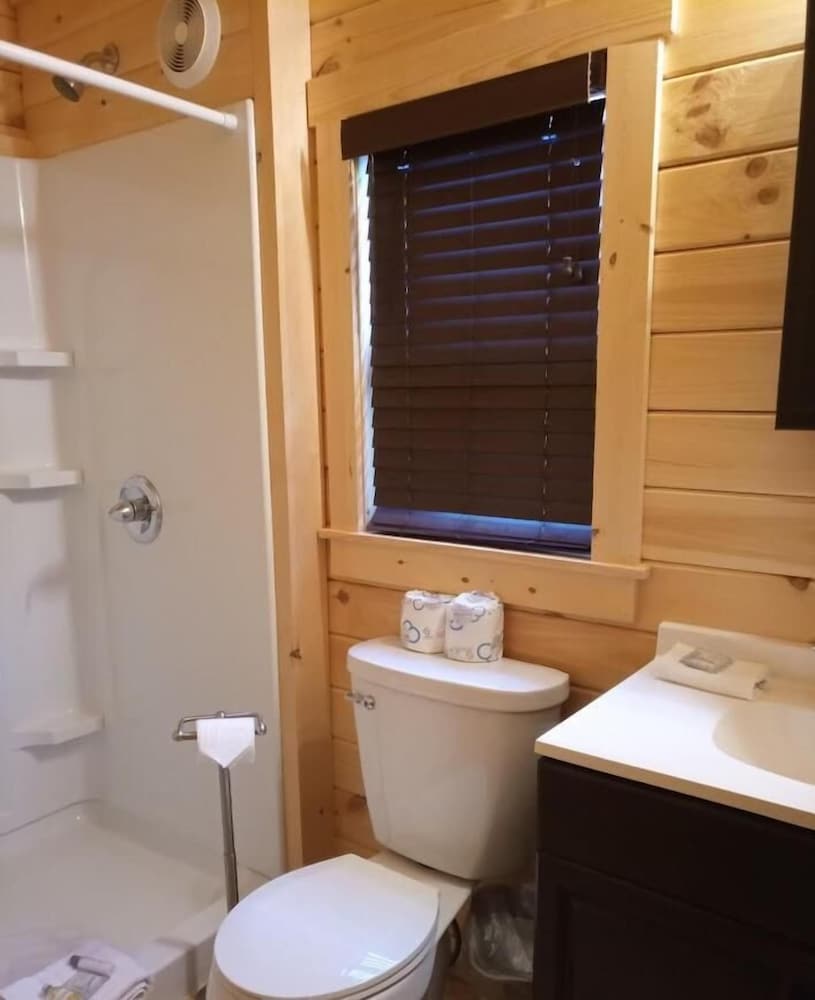 Family Cabin, Kitchen, Beachside photo 2