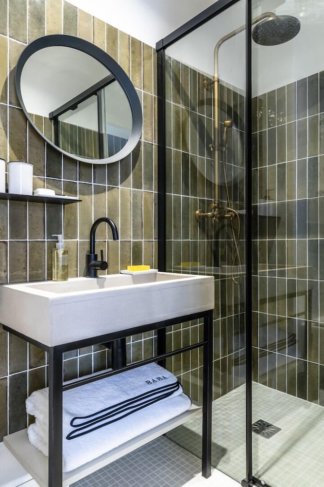 Classic Single Room, Ensuite, City View photo 3