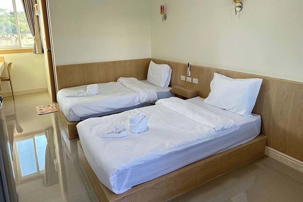 Twin Room - Photo 6