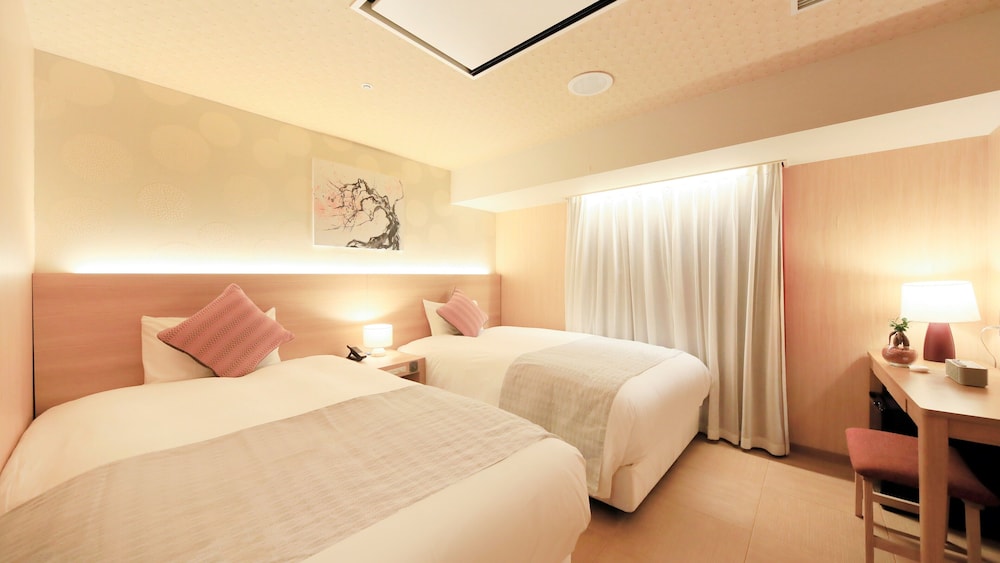 Standard Twin Room, Non Smoking - Photo 1
