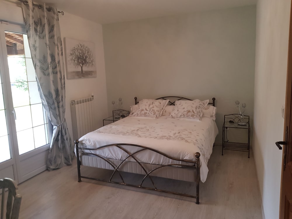 Double Room (Eugenie) photo 3