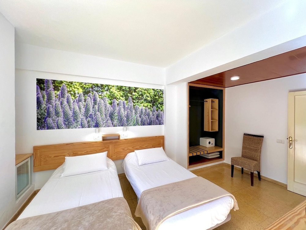 Double Room, 2 Twin Beds, Balcony photo 2