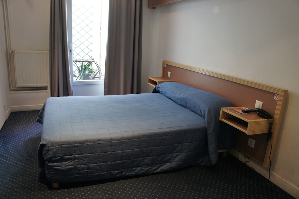 Standard Double Room photo 2