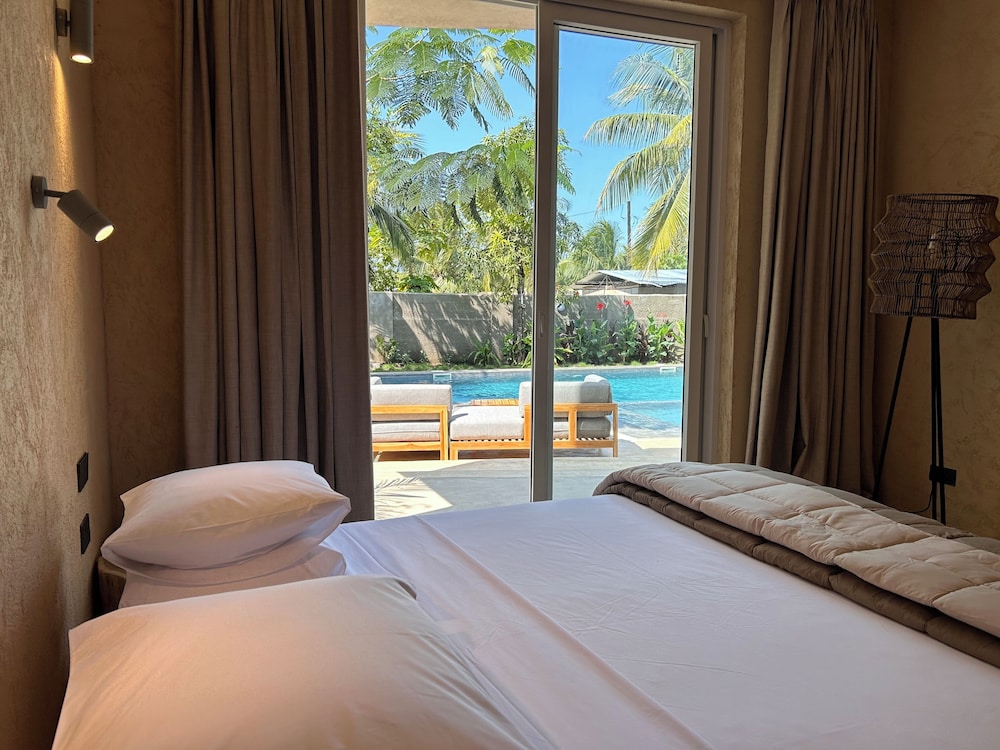 Executive Villa, Pool View photo 1