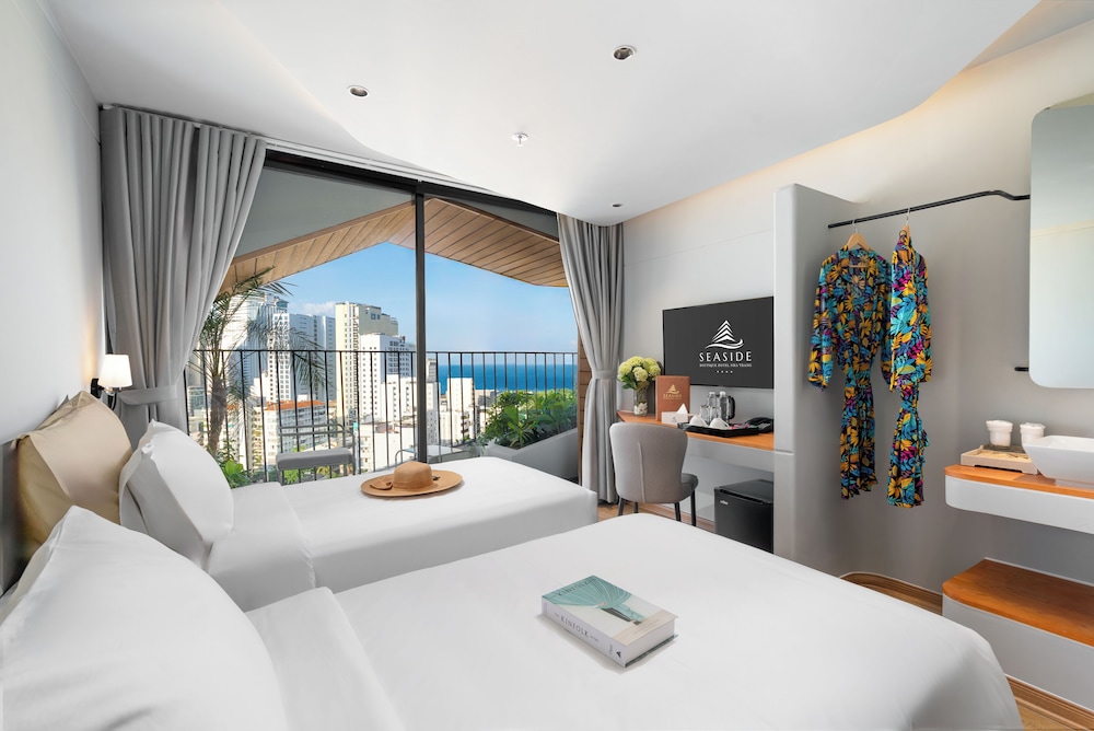 Premier Double or Twin Room, Balcony, Beach View