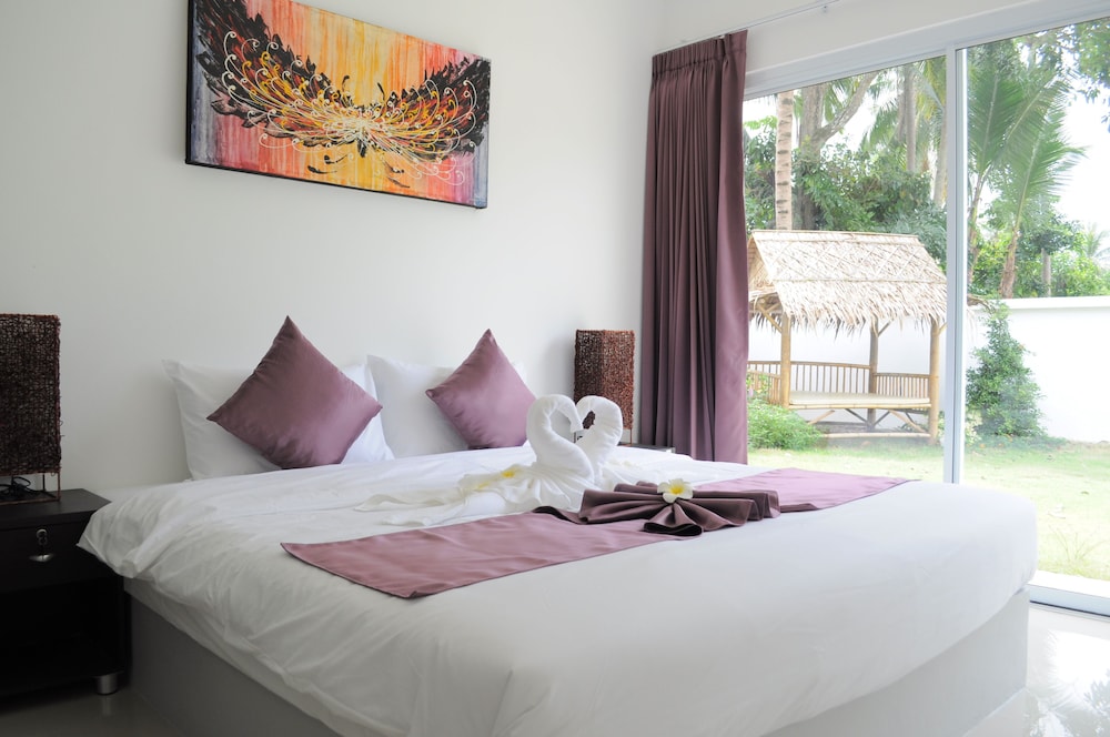 Comfort Villa, Pool View, Garden Area photo 2