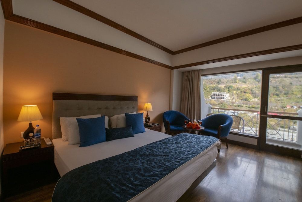 River View Room - Photo 5