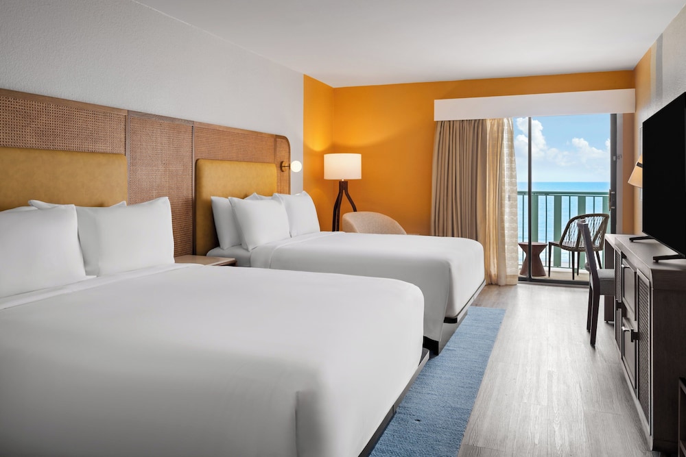 Standard Room, 2 Queen Beds, Oceanfront - Photo 1