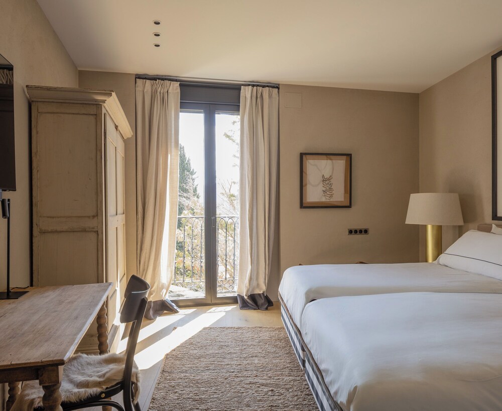 Standard Double or Twin Room Standard Double or Twin Room