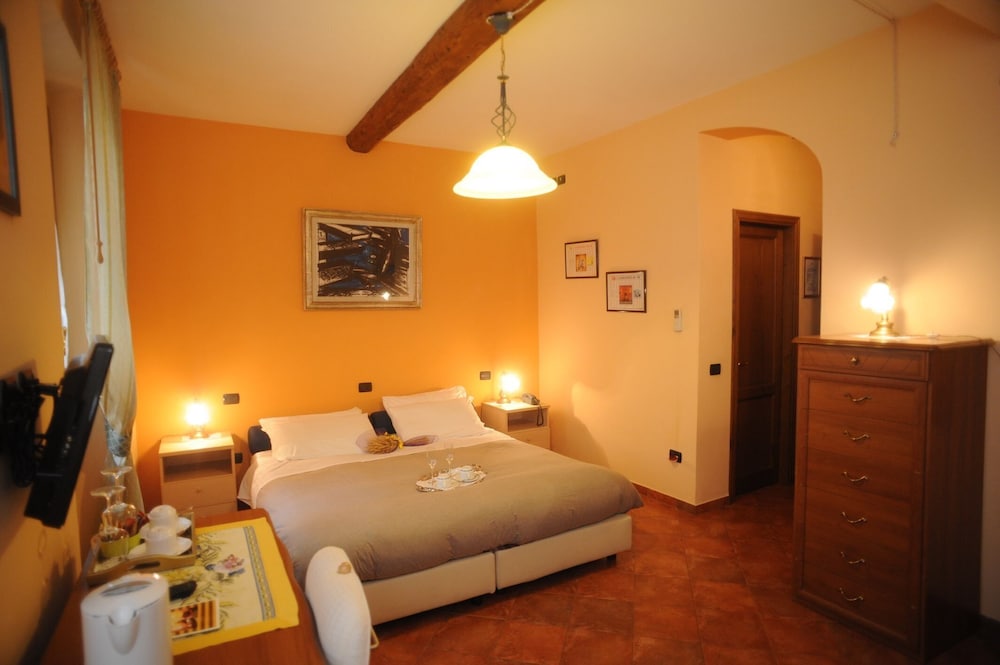 Classic Double Room Single Use photo 2