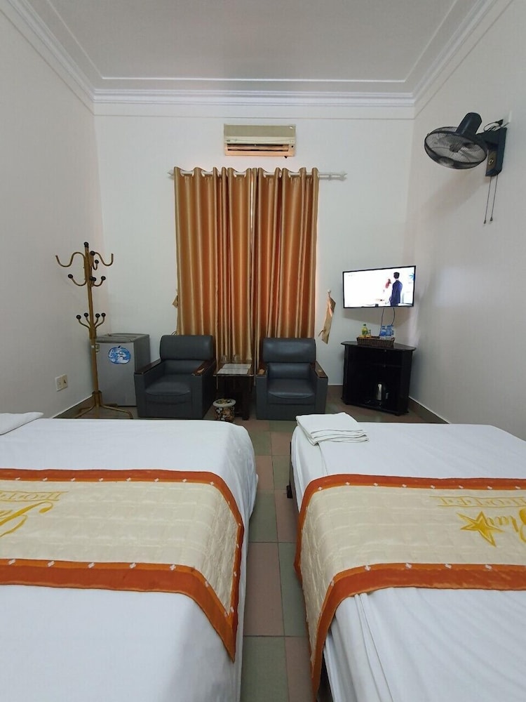 Deluxe Family Room photo 3