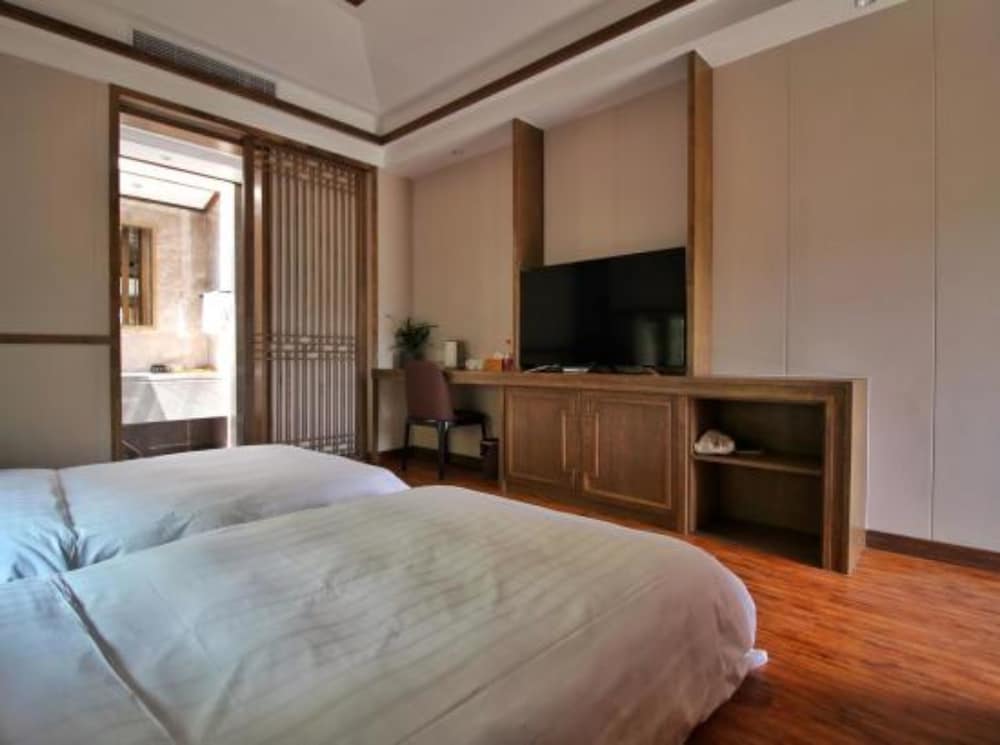 Standard Twin Room photo 2