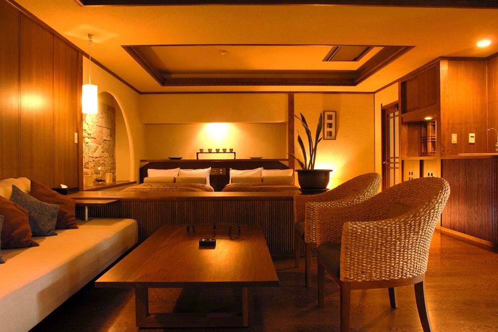 Luxury Suite with Tatami Area, Open-Air Bath and Terrace photo 3