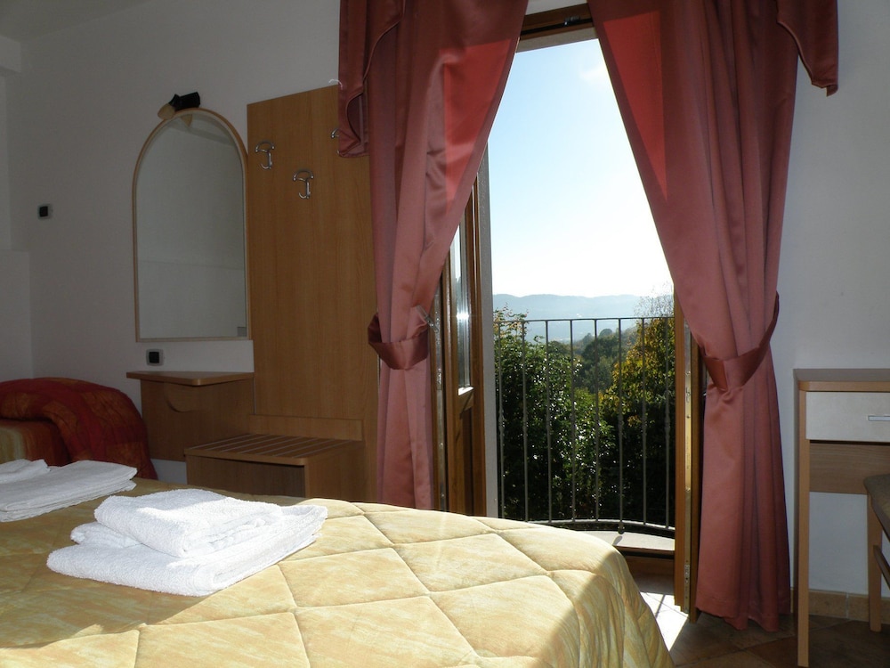 Triple Room, Balcony photo 2