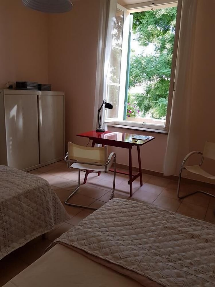 Twin Room, Shared Bathroom