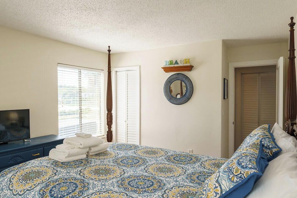 House, Multiple Beds, Patio, Golf View (4 High Dunes) photo 2