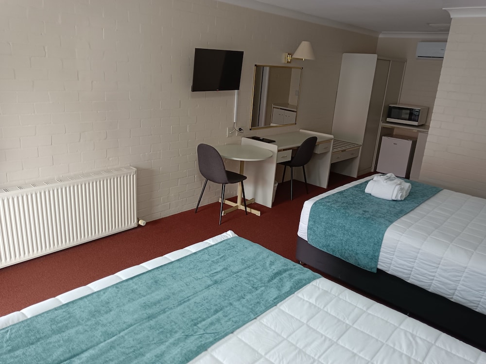 Deluxe Room, 2 Queen Beds photo 3