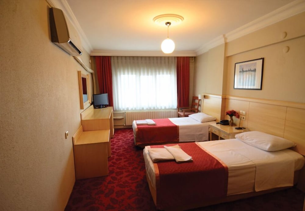Standard Double Room photo 2