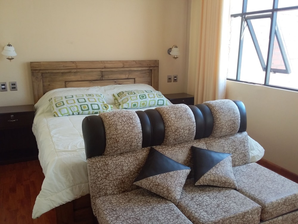 Deluxe Studio, 1 Queen Bed photo 1