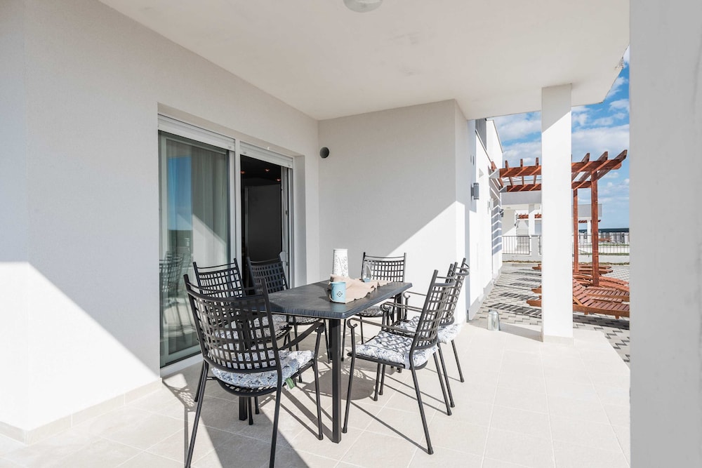 Villa (Deluxe Four Bedroom Villa with Privat)