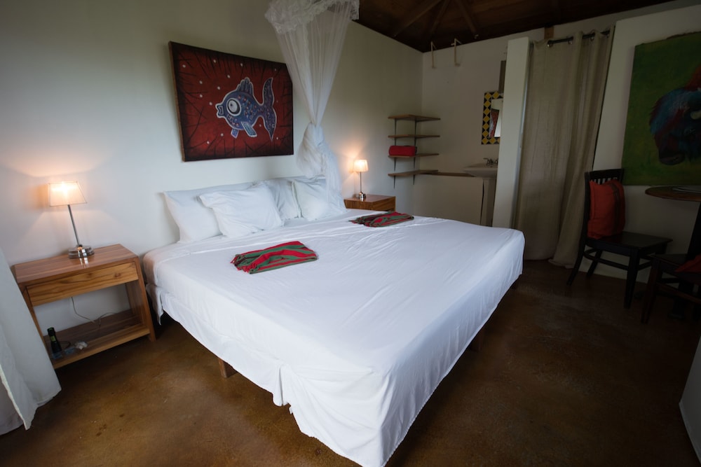 Deluxe Cabin, Balcony, Bay View photo 3