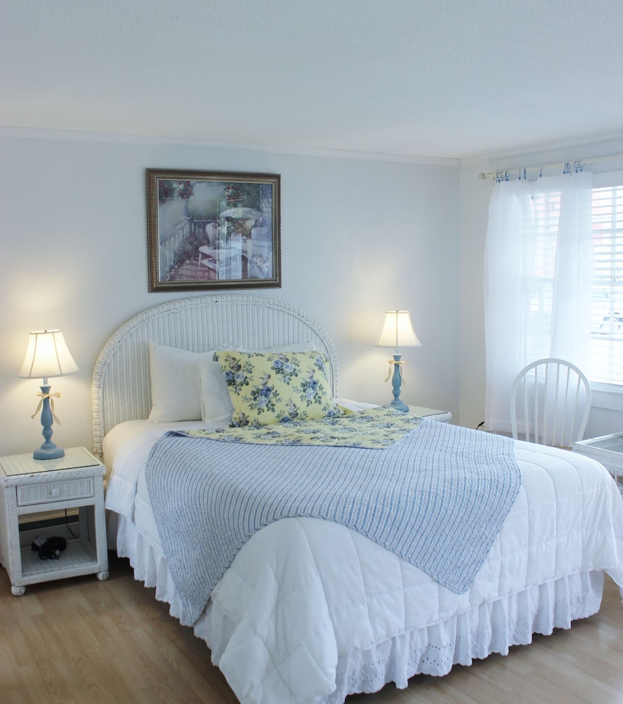 Cottage Queen Room First And Second Floor photo 2