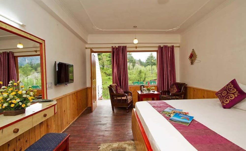 Deluxe Room - Photo 6