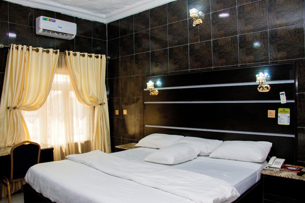 Standard Room photo 3