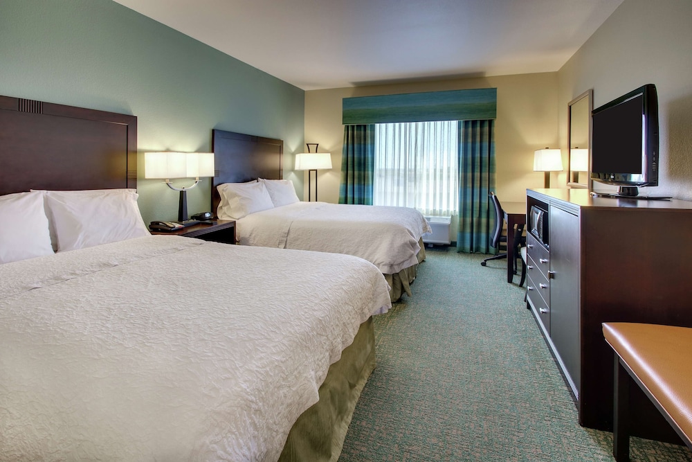 Room, 2 Queen Beds, Accessible, Non Smoking - Photo 1