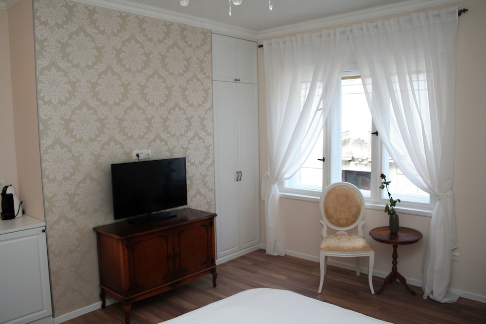 Premium Triple Room photo 3