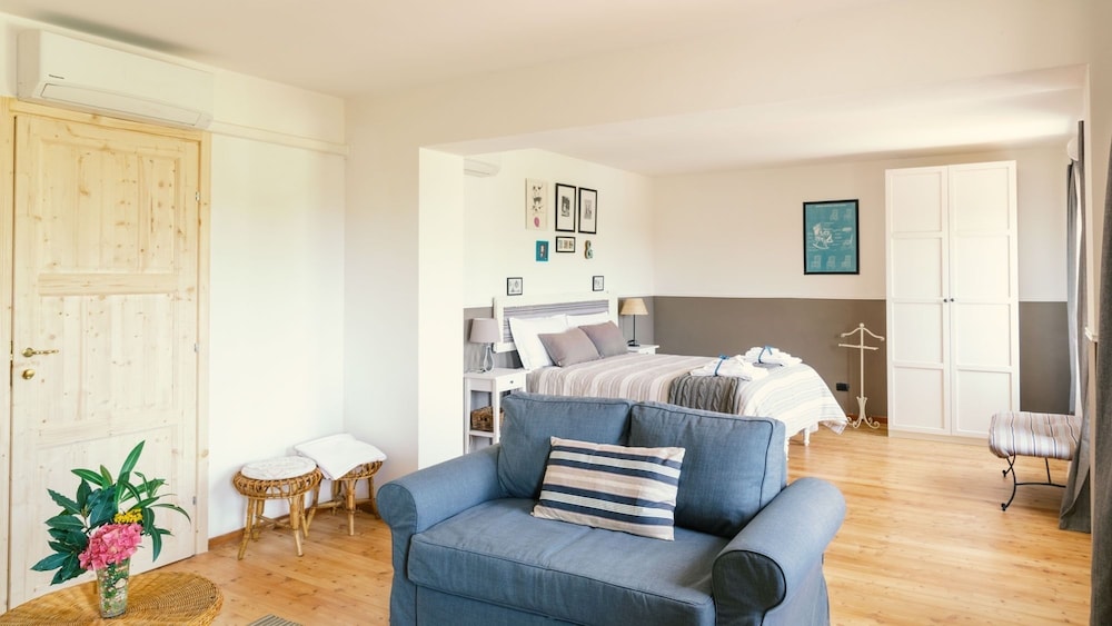 Comfort Double Room, Courtyard View, Tower photo 1