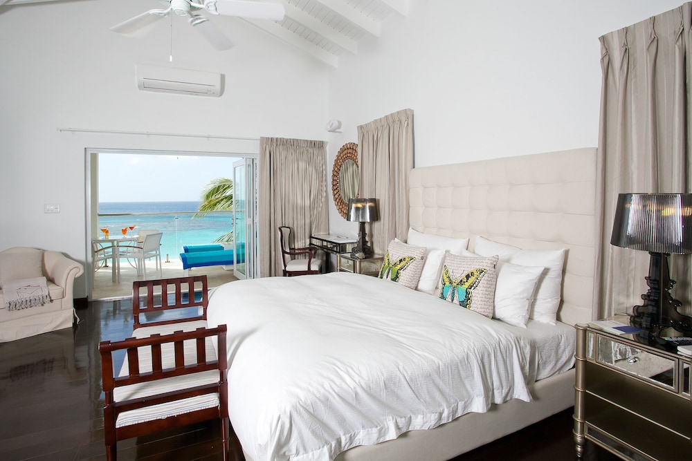 Standard Room, 1 King Bed, Balcony, Beach View