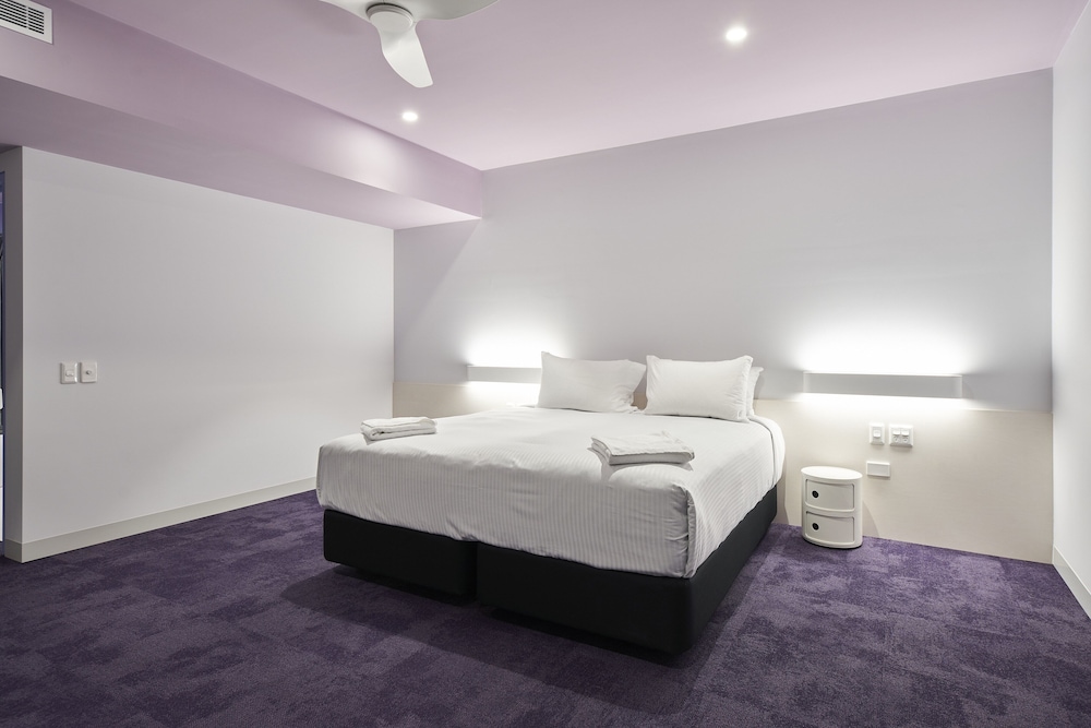Deluxe Room, Mobility Accessible photo 3