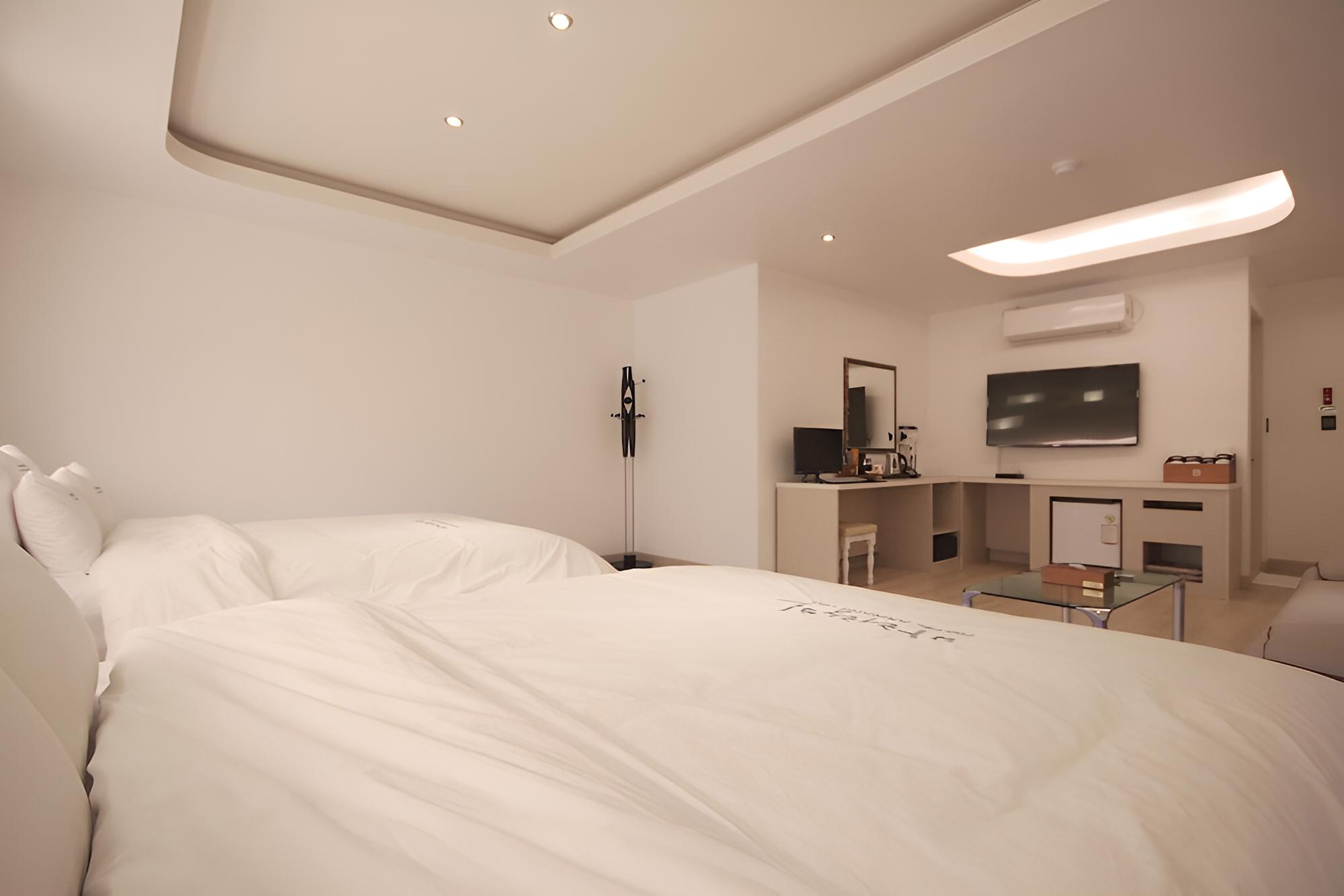 Room (Special Room) - Photo 5