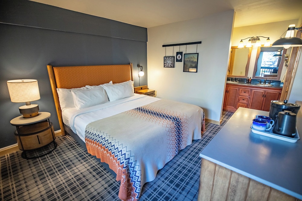 Chalet, 1 King Bed