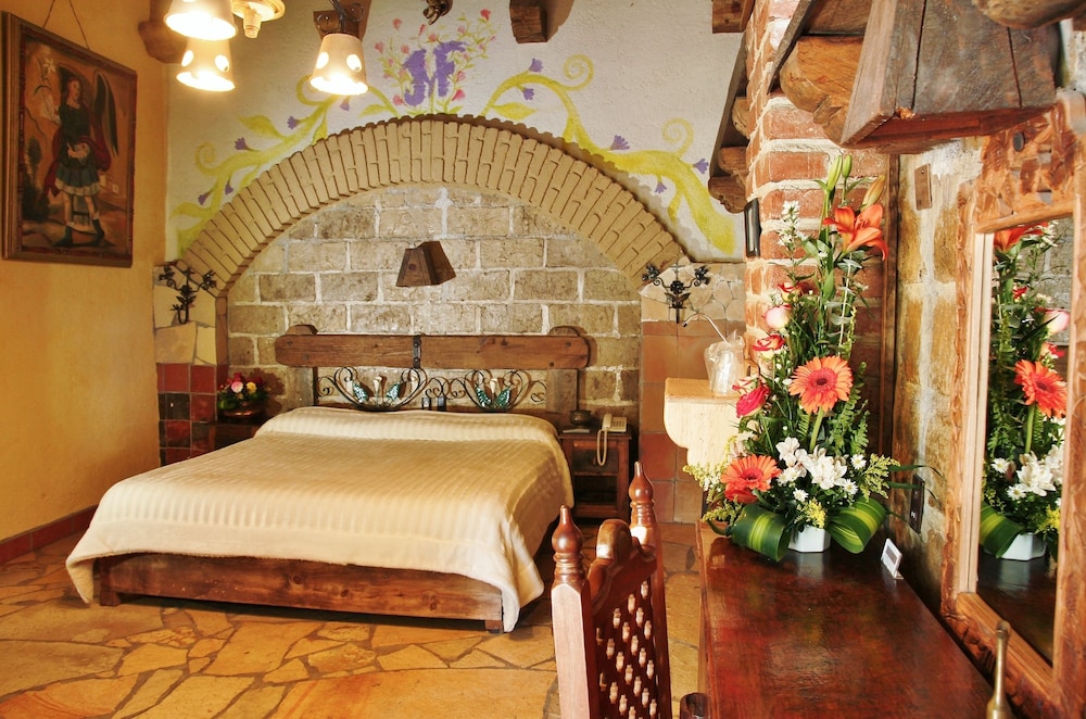 Standard Room, 1 King Bed photo 1