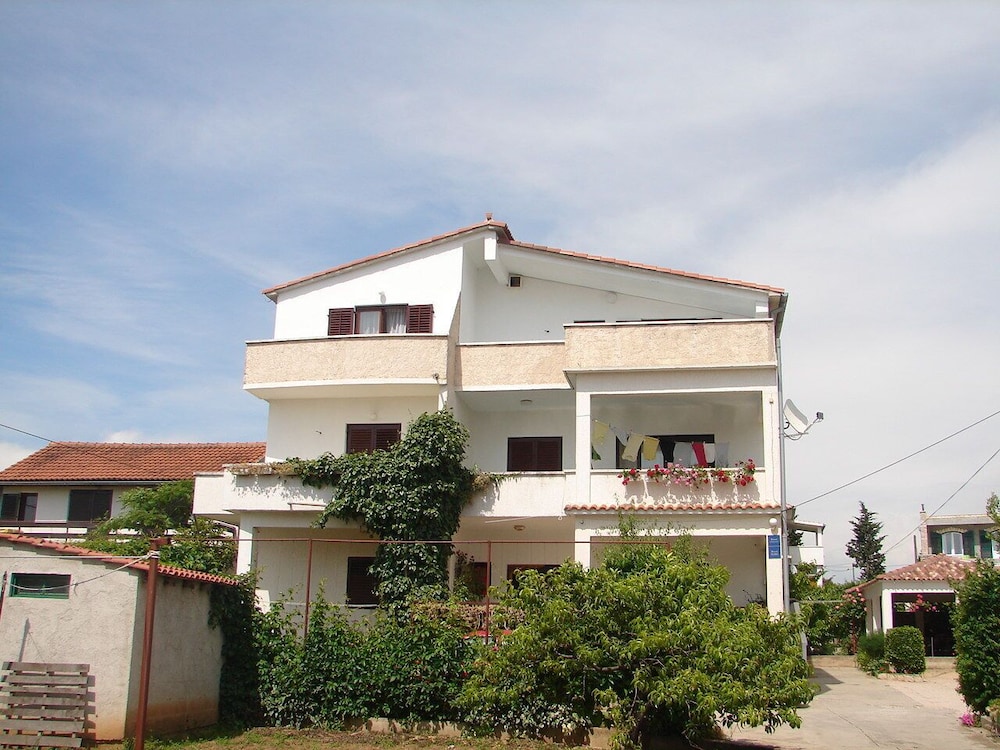 Apartment (Port - great loaction and free parkin) photo 2