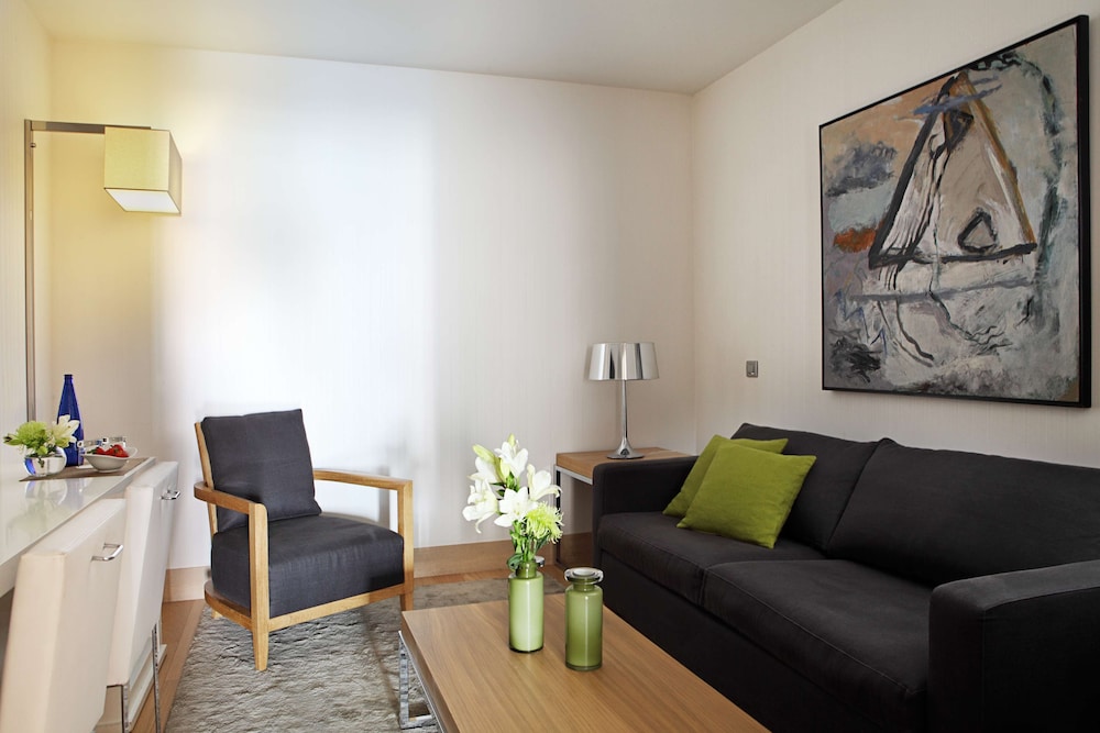 Junior Suite (Extra Bed 3 Adults) photo 2