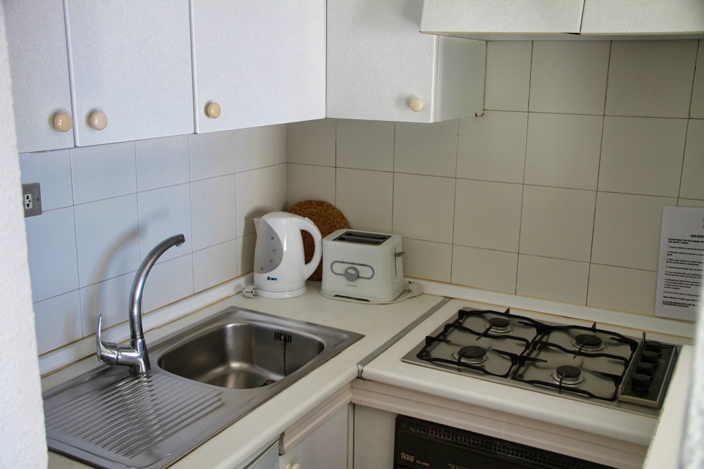Double Room Single Use, 1 Twin Bed photo 3