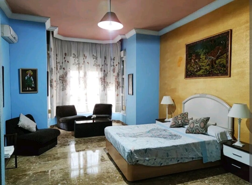 Habitación Doble de Lujo, Baño Privado, Vista a la Ciudad (5)