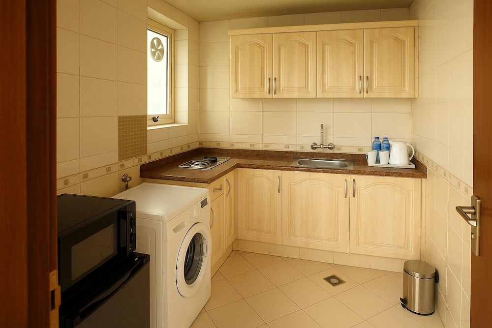 One Bedroom Apartment With King Bed photo 3