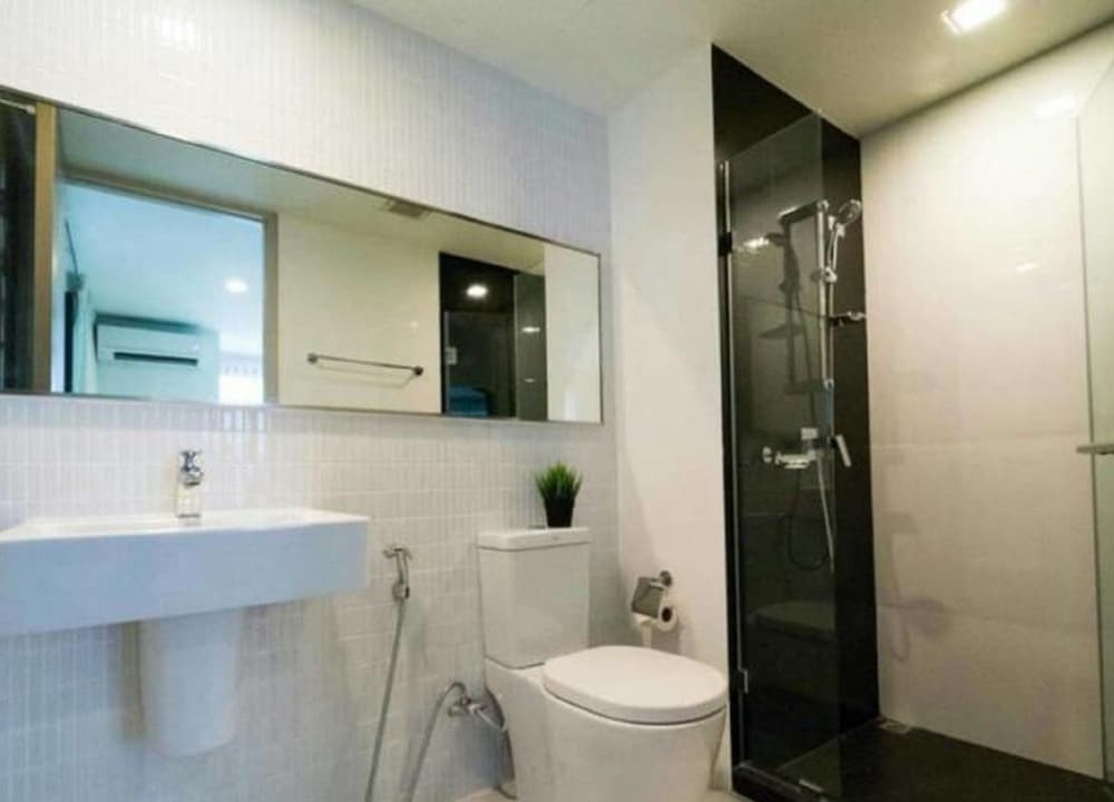 Standard One-Bedroom Condo photo 3