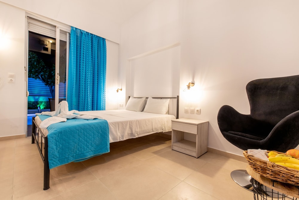 Junior Studio Suite