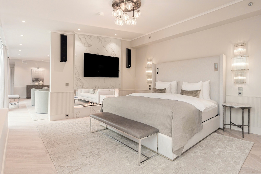 Suite (Penthouse) - Photo 3