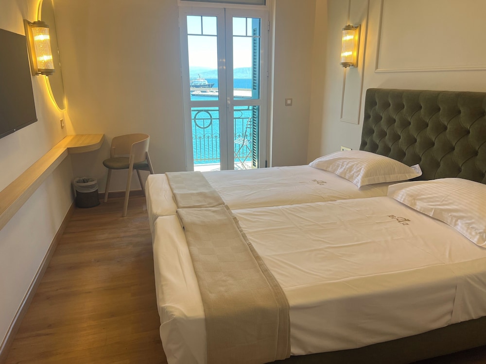 Superior Room, 1 Double or 2 Twin Beds, Sea View photo 2